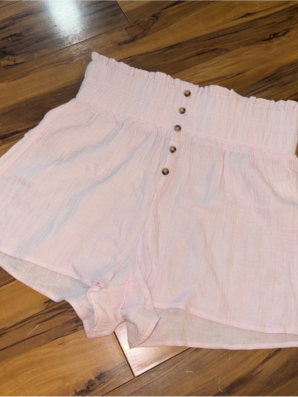 Simply Southern Light Pink High-Waist Smocked Button-Front Look Women’s Shorts